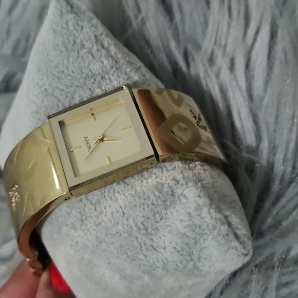 Dkny gold watch bangle 💫 - Picture 5 of 6